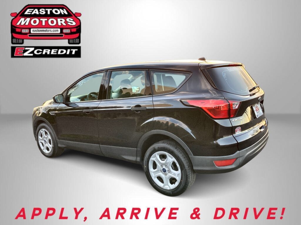 2019 FORD ESCAPE S