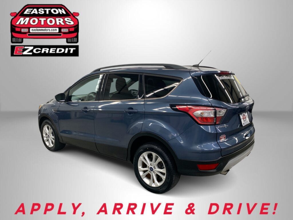 2018 FORD ESCAPE SE