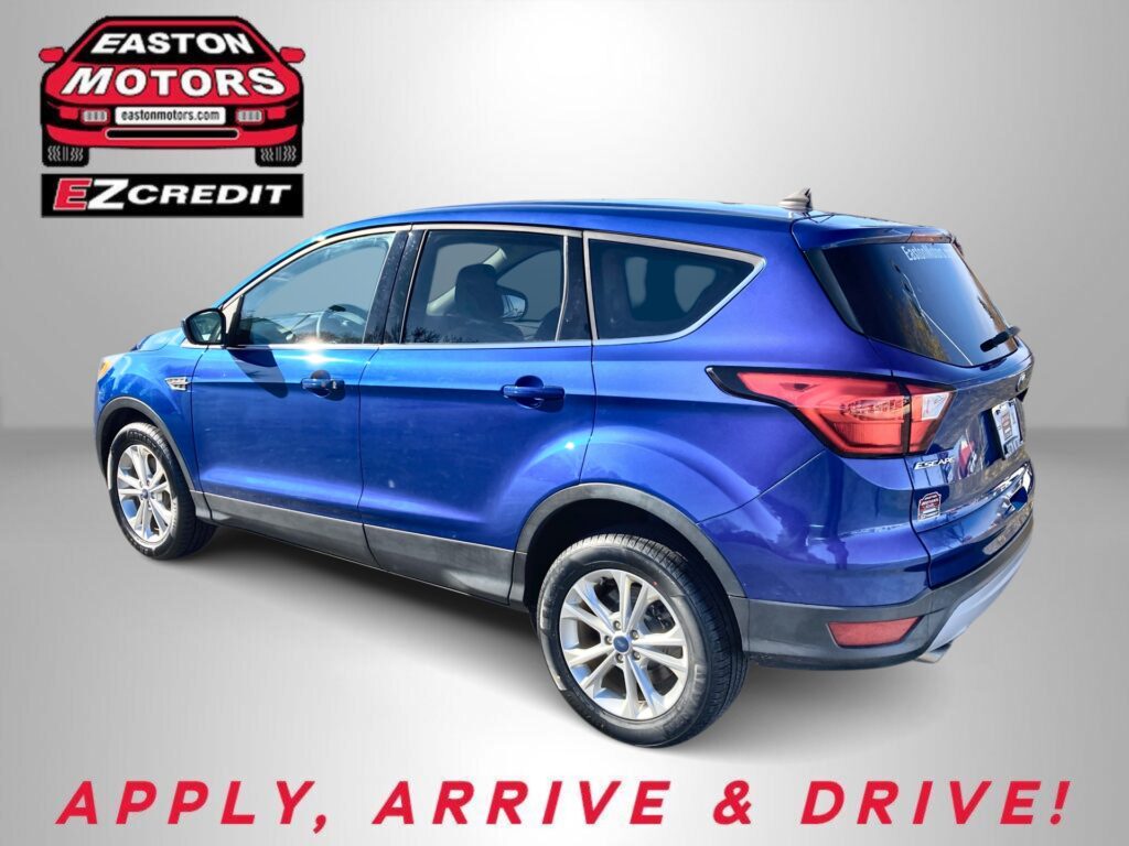 2019 FORD ESCAPE SE