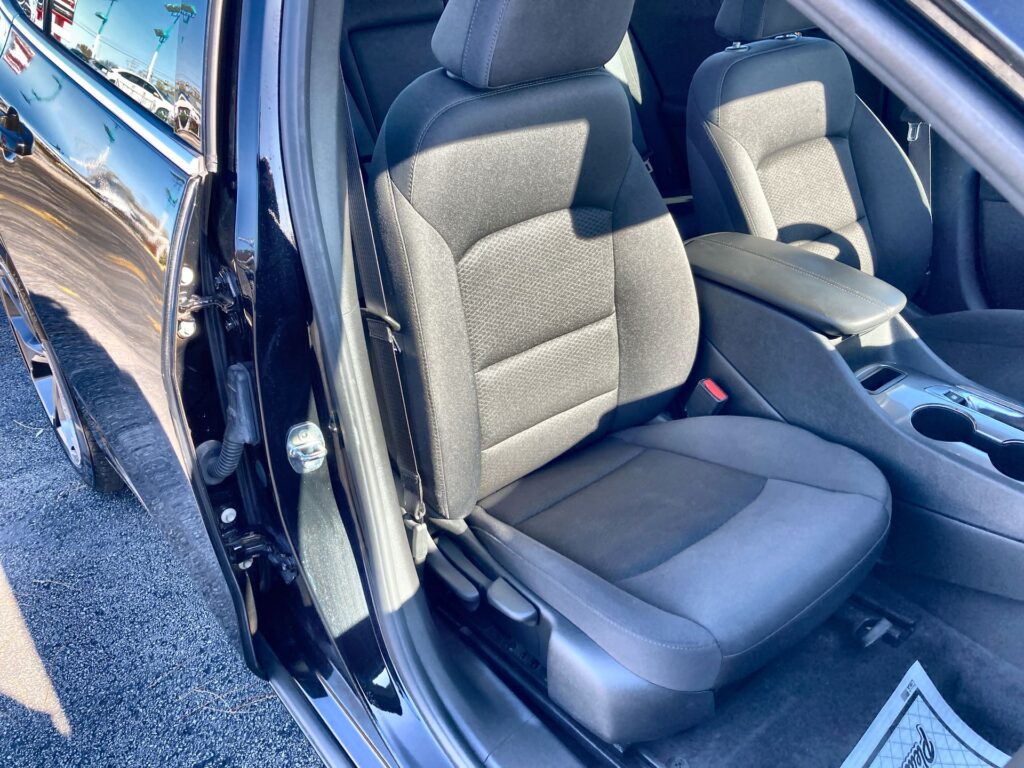 2023 CHEVROLET MALIBU LT (1LT)