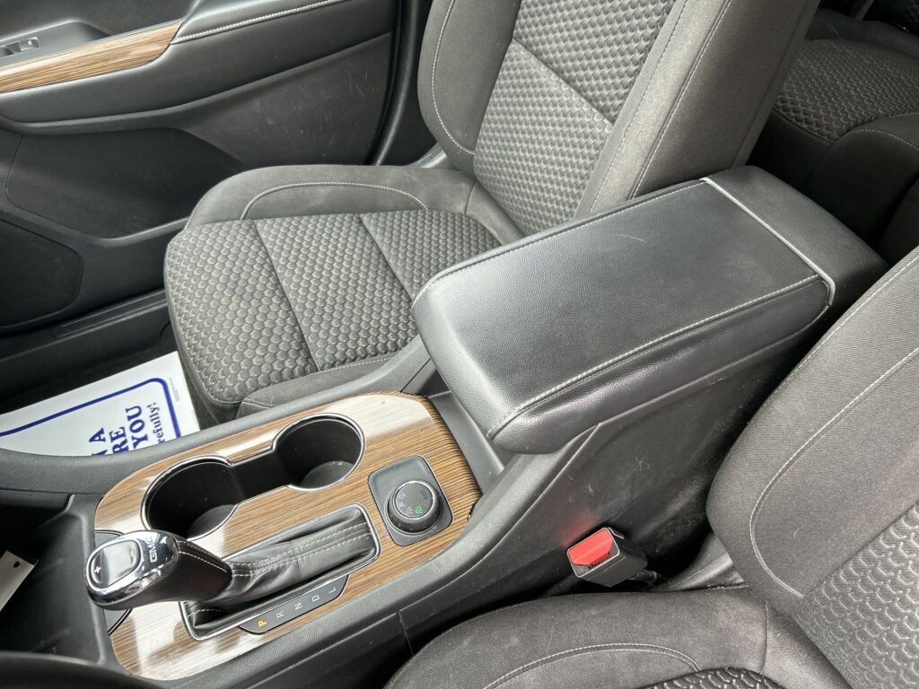 2018 GMC ACADIA SLE1