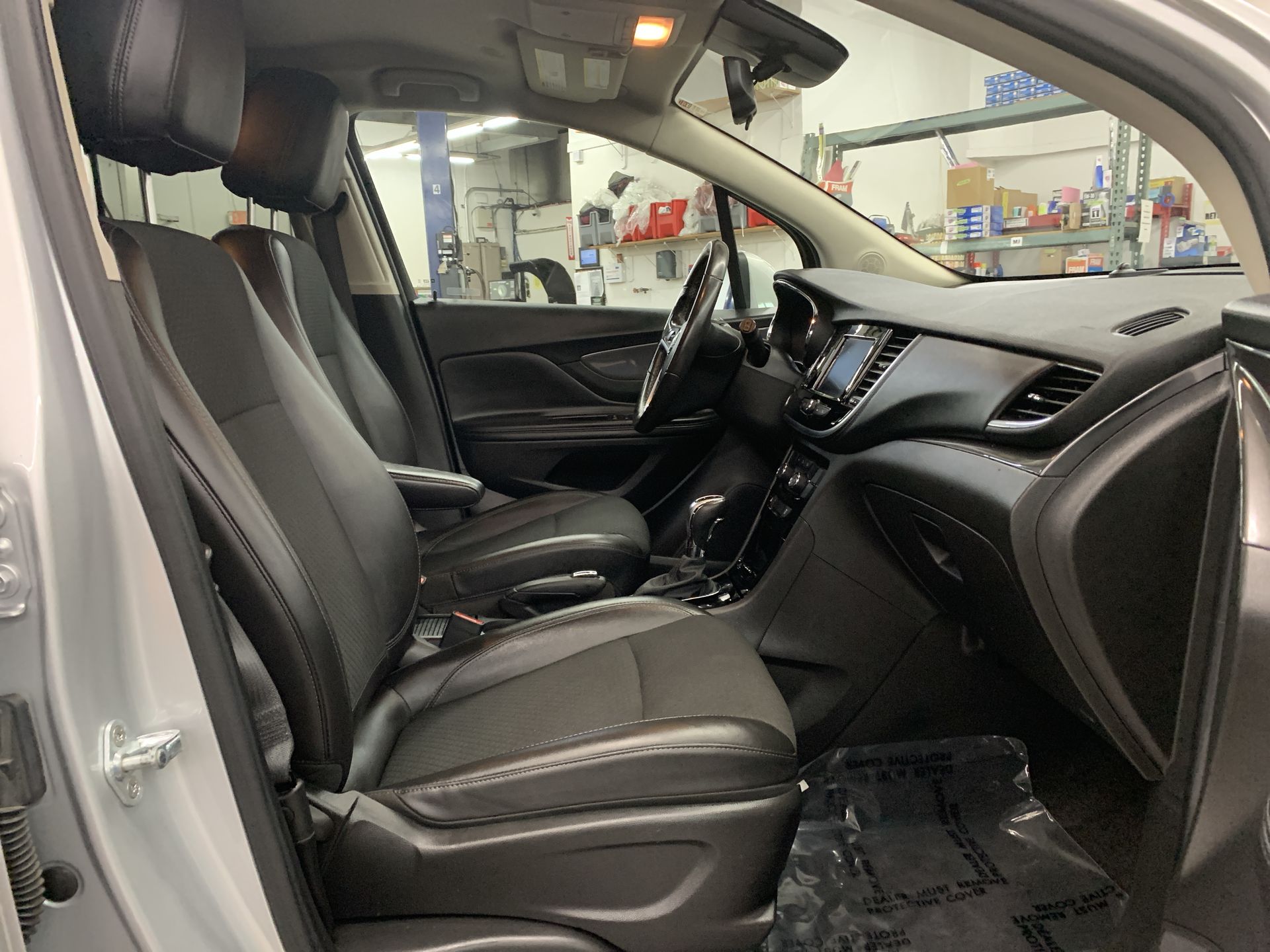 2022 Buick Encore Preferred's photo