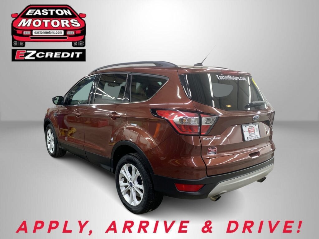 2018 FORD ESCAPE SE