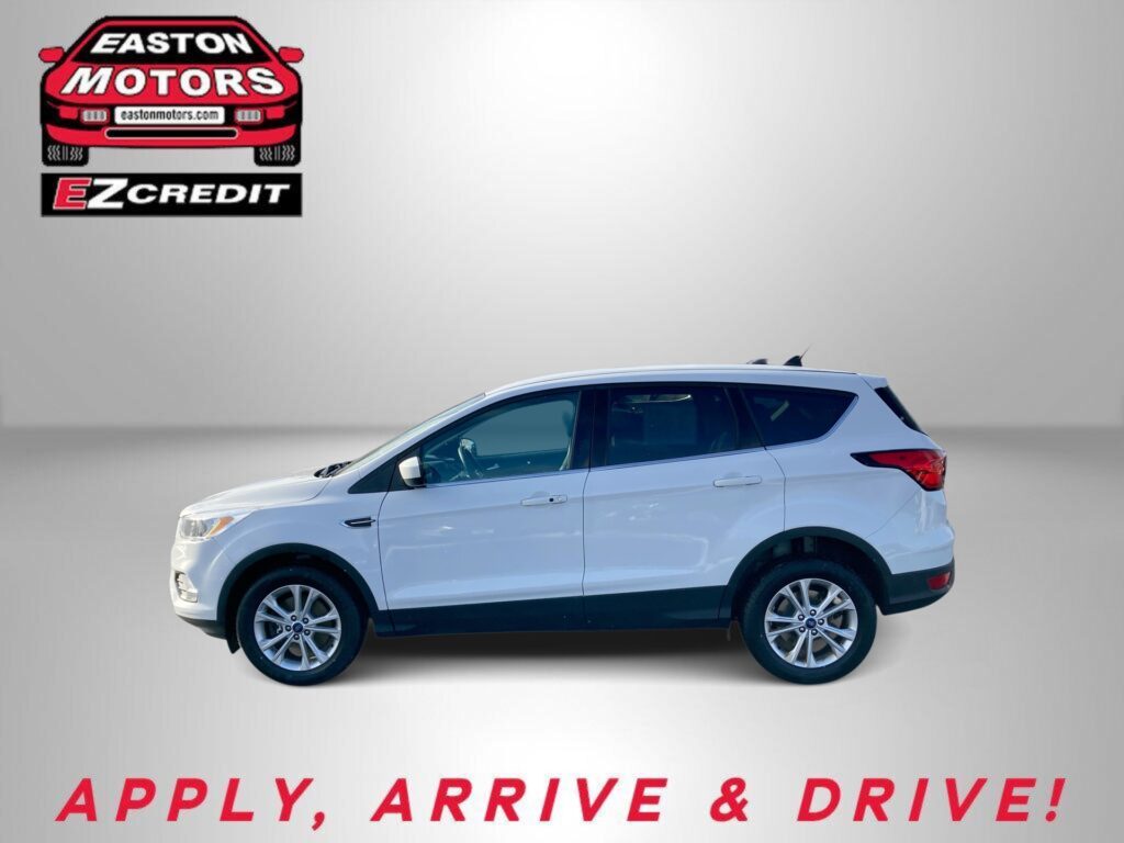 2019 FORD ESCAPE SE