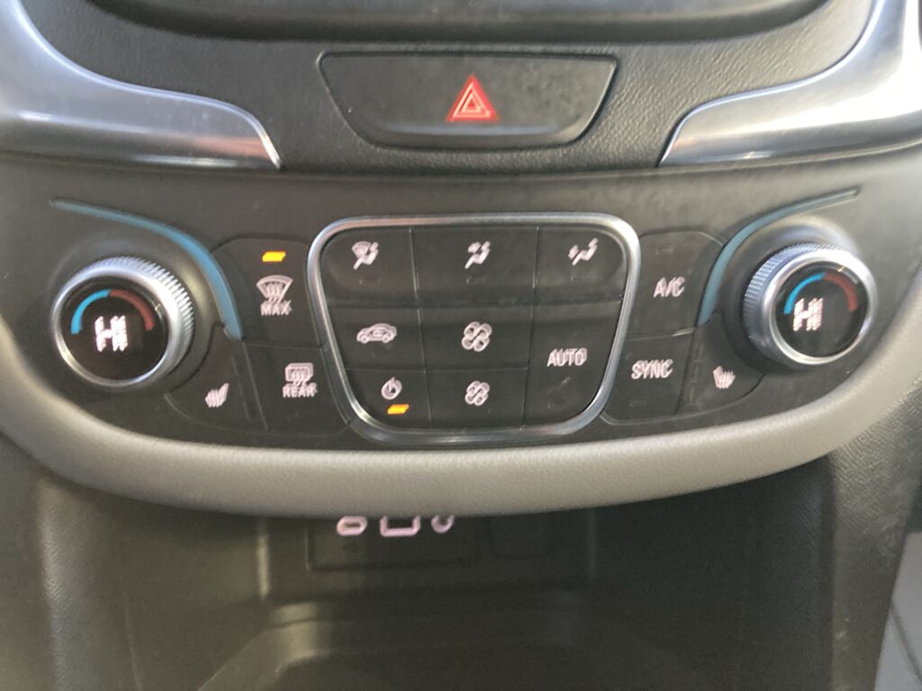 2021 CHEVROLET EQUINOX LT (2FL)