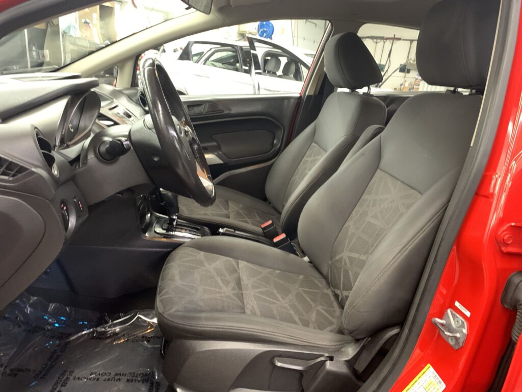 2013 FORD FIESTA SE