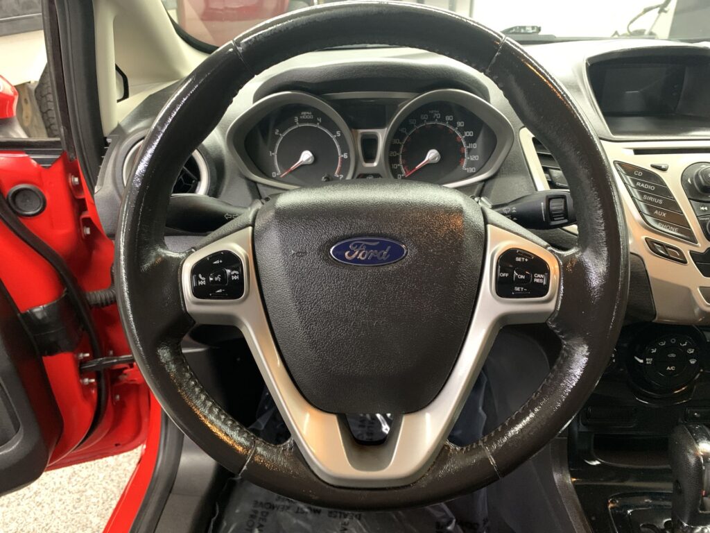 2013 FORD FIESTA SE
