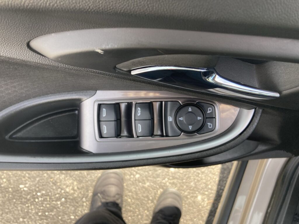 2023 CHEVROLET MALIBU LT (1LT)