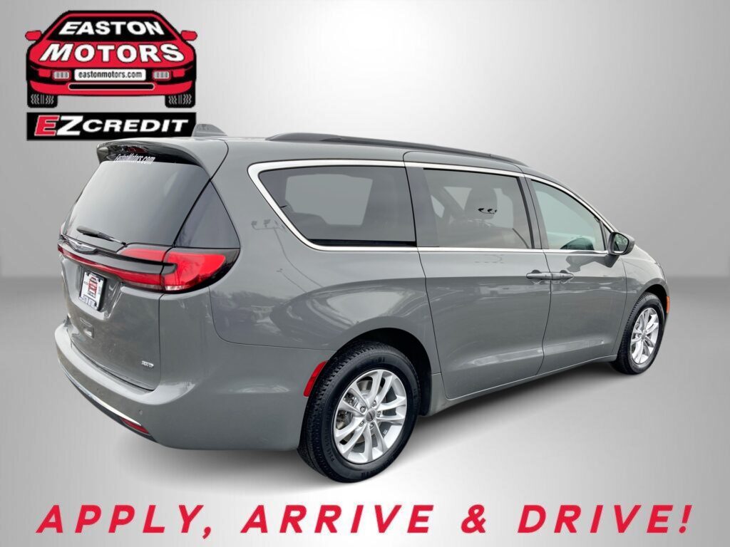 2022 CHRYSLER PACIFICA TOURING