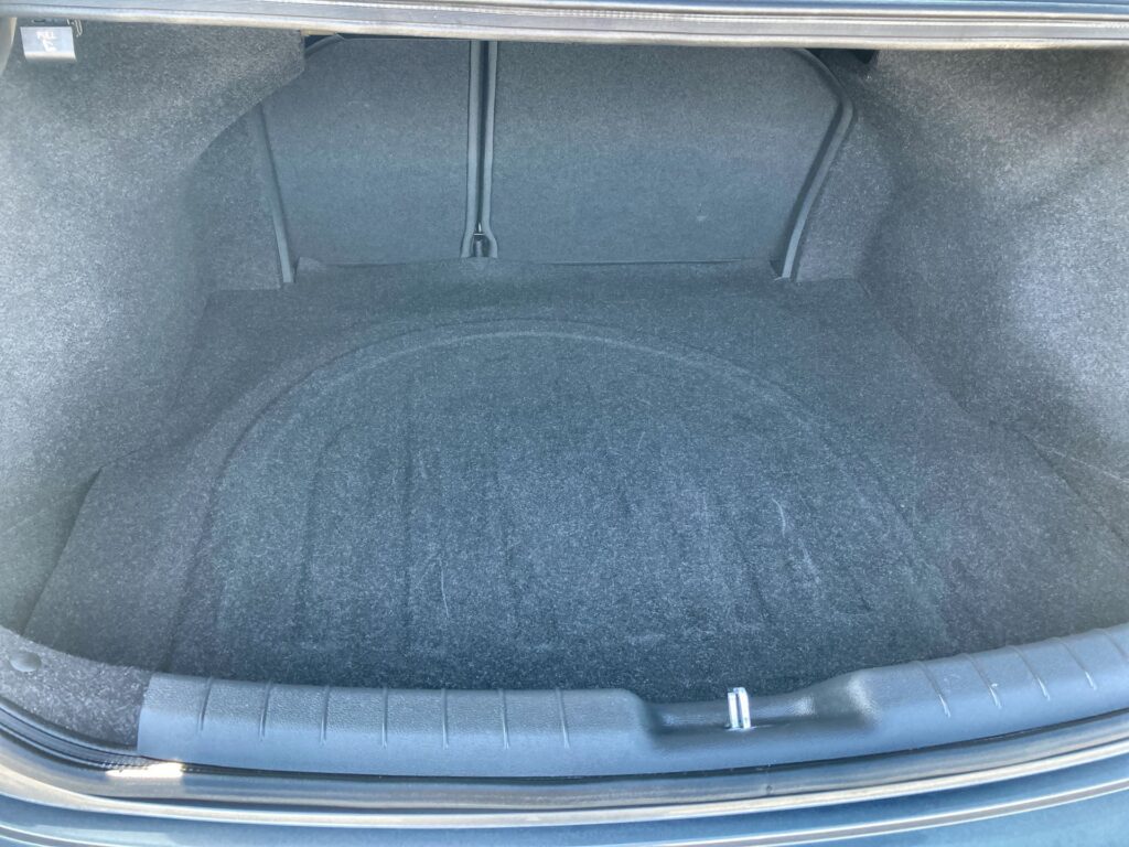 2019 HYUNDAI ELANTRA LIMITED; SE