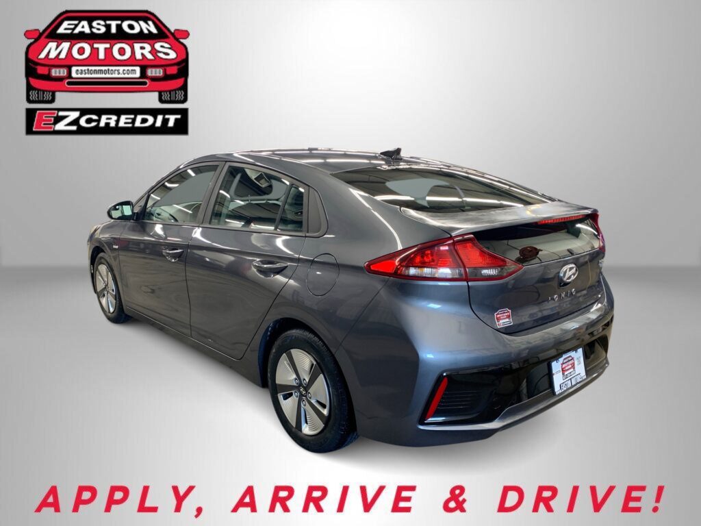 2018 HYUNDAI IONIQ HYBRID BLUE