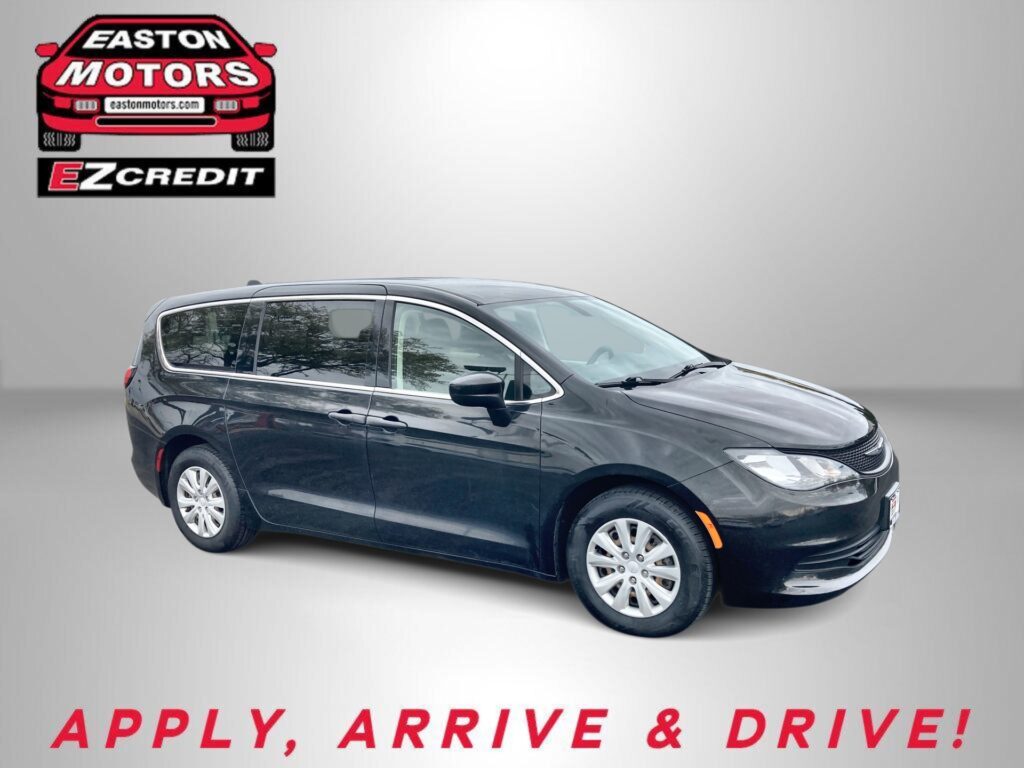 2020 CHRYSLER VOYAGER L