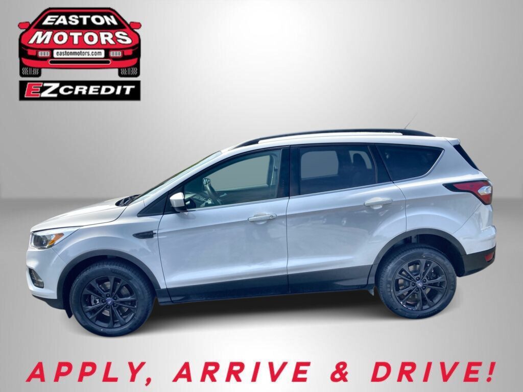 2018 FORD ESCAPE SE