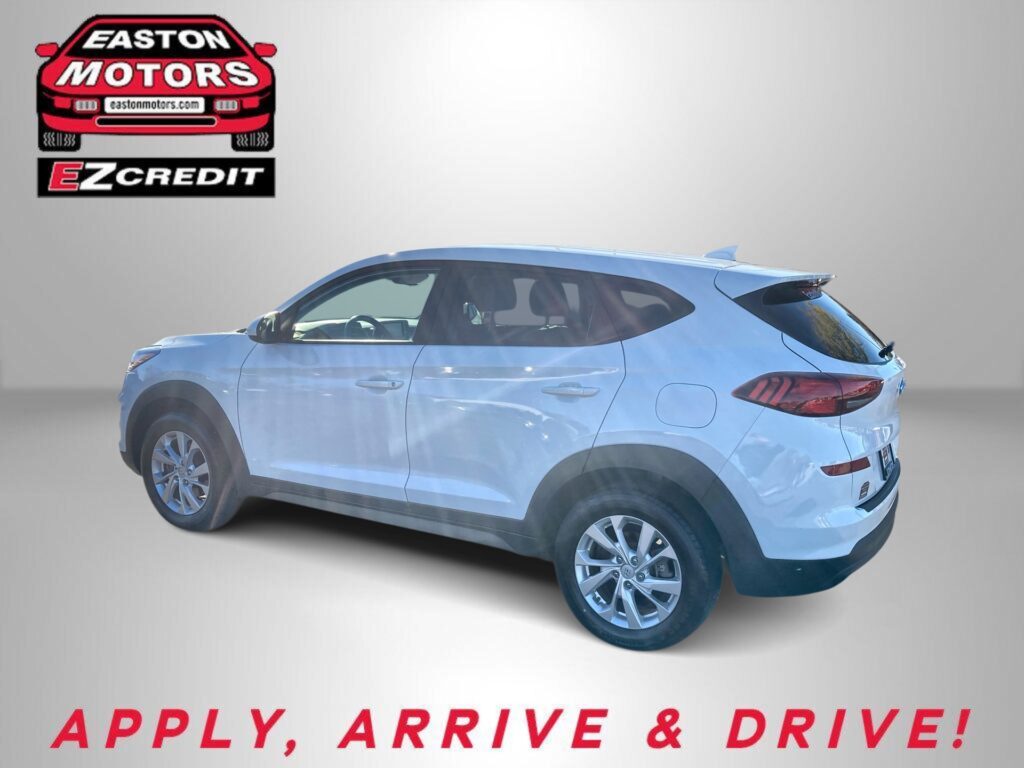 2021 HYUNDAI TUCSON SE
