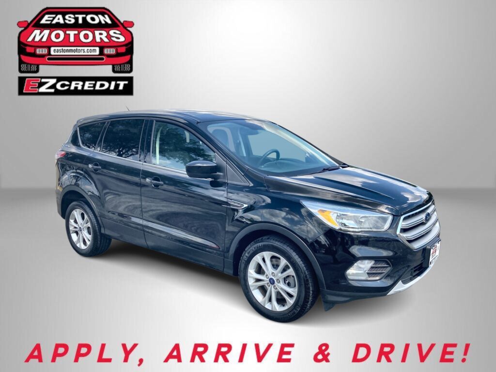 2017 FORD ESCAPE SE