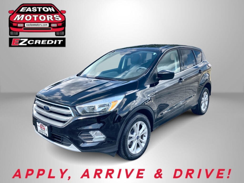 2017 FORD ESCAPE SE
