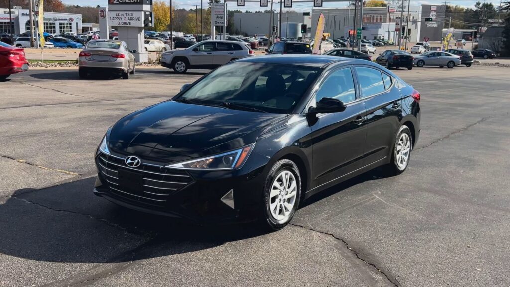 2019 HYUNDAI ELANTRA LIMITED; SE