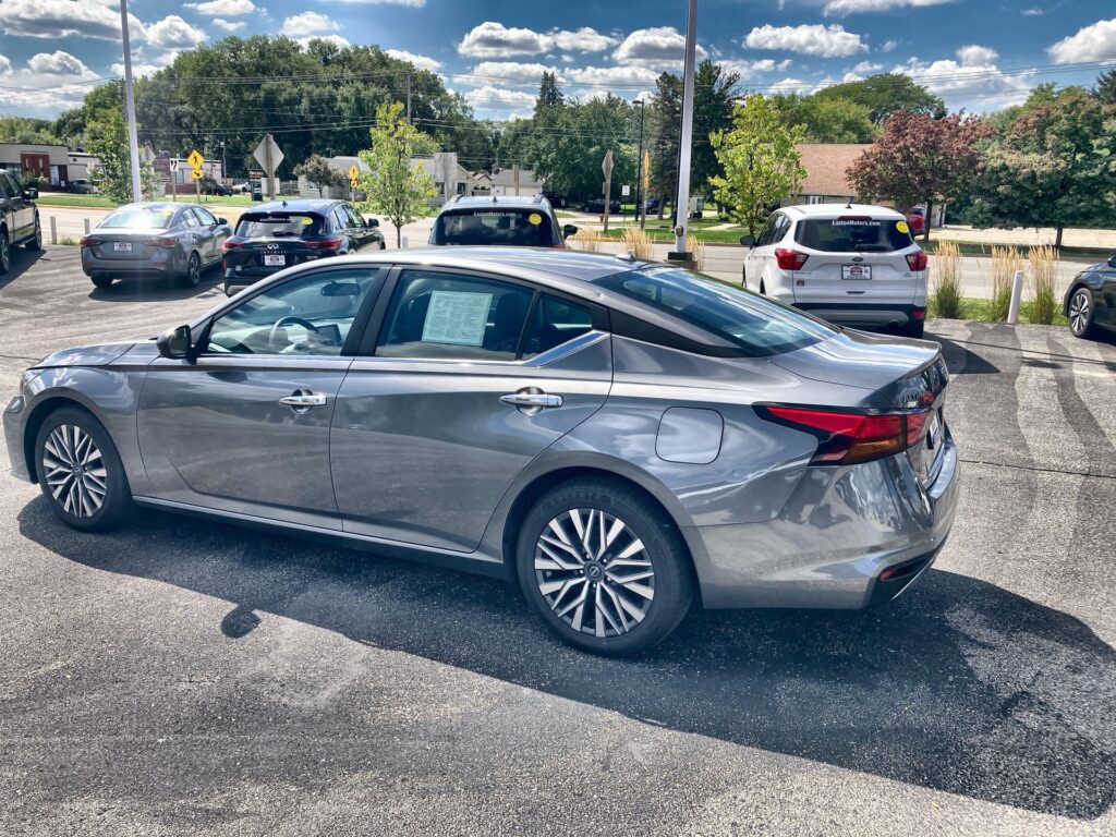 2024 NISSAN ALTIMA 2.5 SV