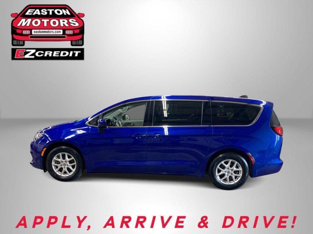 2021 CHRYSLER VOYAGER LX