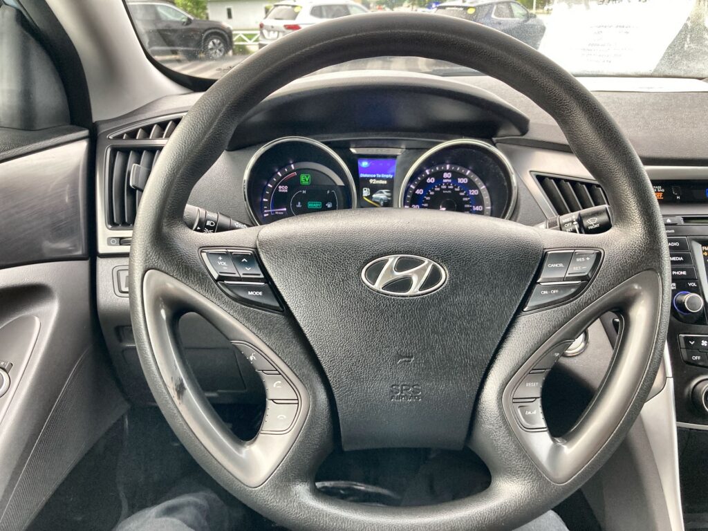 2015 HYUNDAI SONATA HYBRID BASE;