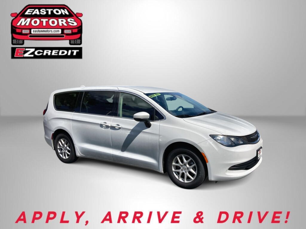 2020 CHRYSLER VOYAGER LX