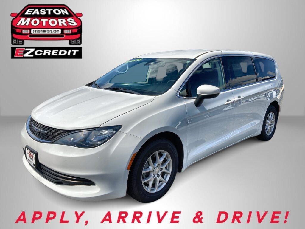 2020 CHRYSLER VOYAGER LX